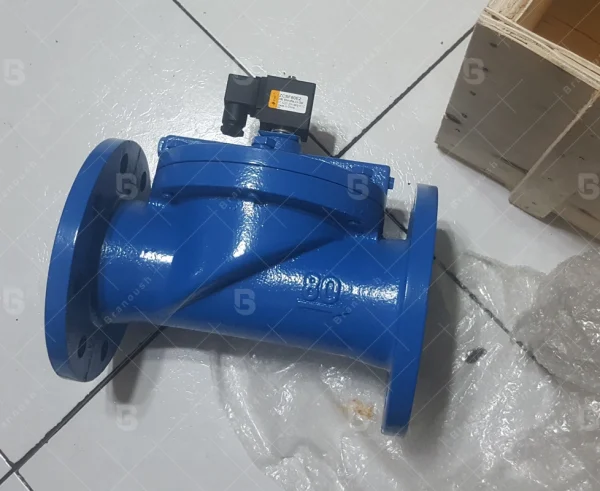 شیر برقی آب 3 اینچ 220 ولت چدنی فلنجی